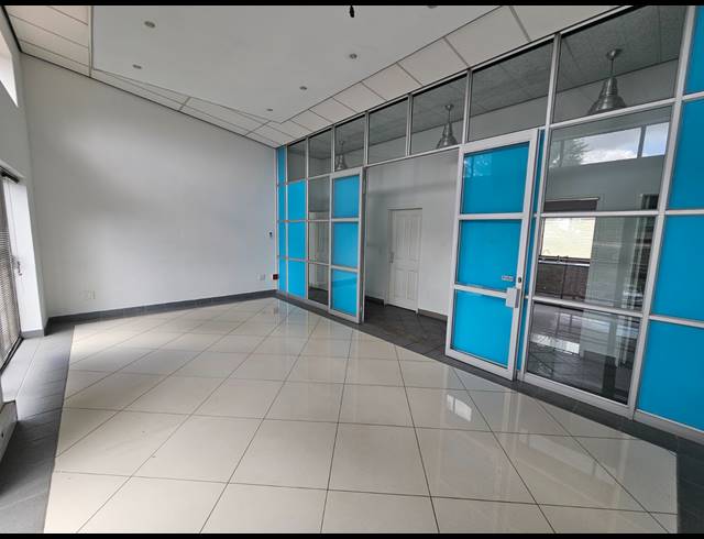 466M² OFFICE FOR SALE IN NORTH RIDING